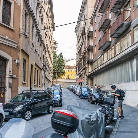 Pregiata Con Bagno Privato - Blu Di Prussia *