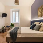 Pregiata Con Bagno Privato - Blu Di Prussia * トリエステ