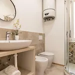 アパート Pregiata Con Bagno Privato - Blu Di Prussia トリエステ