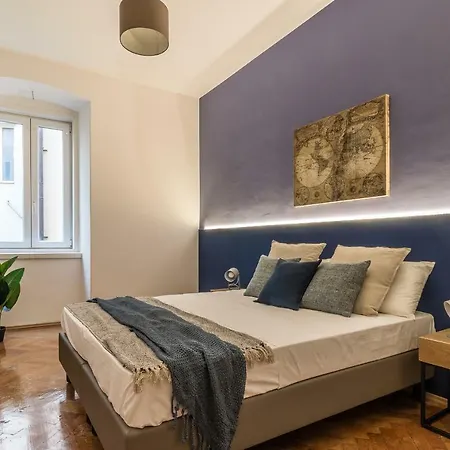 Pregiata Con Bagno Privato - Blu Di Prussia Apartment