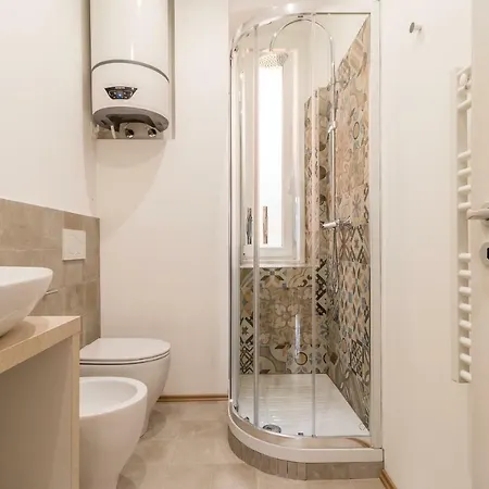 דירה Pregiata Con Bagno Privato - Blu Di Prussia *